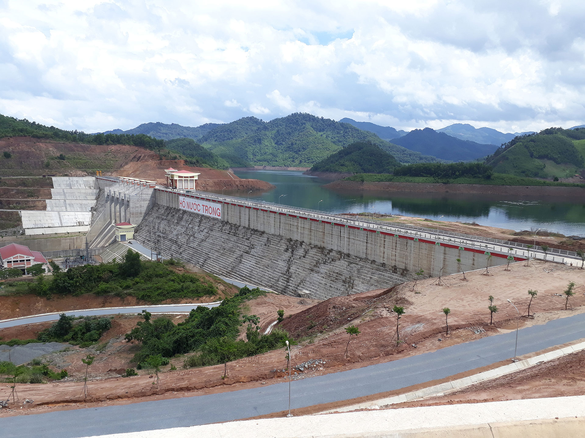 Gravity RCC Dam – Nuoc Trong Reservoir