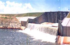 Tràn xả lũ Công trình thủy điện Sông Hinh