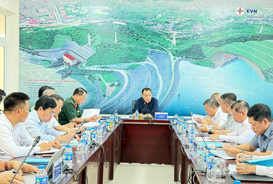 Dự án Nhà máy Thủy điện Hòa Bình mở rộng đang bám sát mục tiêu tiến độ